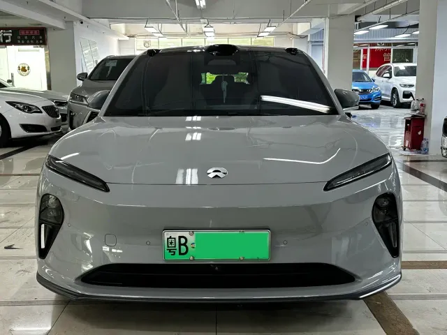 Nio ET5 Touring — Фото автомобиля 2