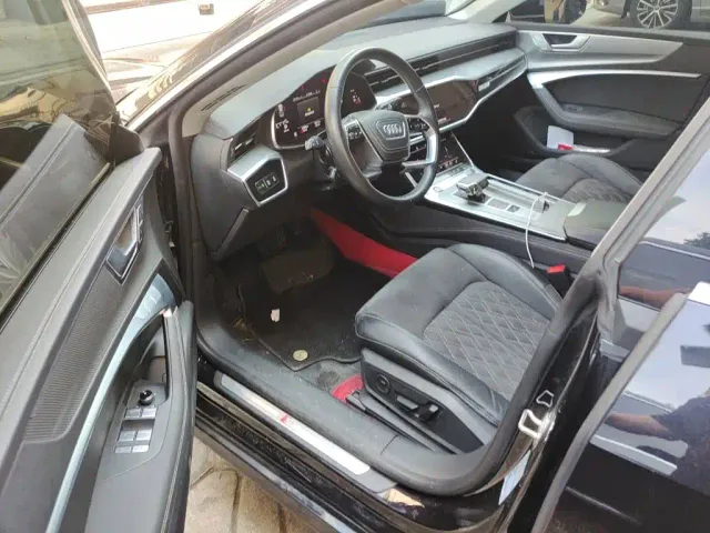 Audi A7L — Фото автомобиля 12