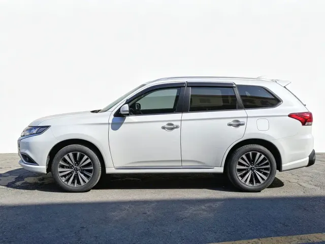 Mitsubishi Outlander — Фото автомобиля 6