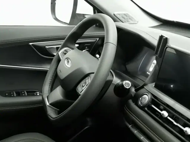 Chery Tiggo 8 — Фото автомобиля 22