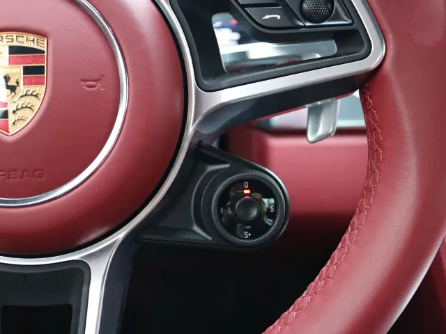 Porsche 718 — Фото автомобиля 10