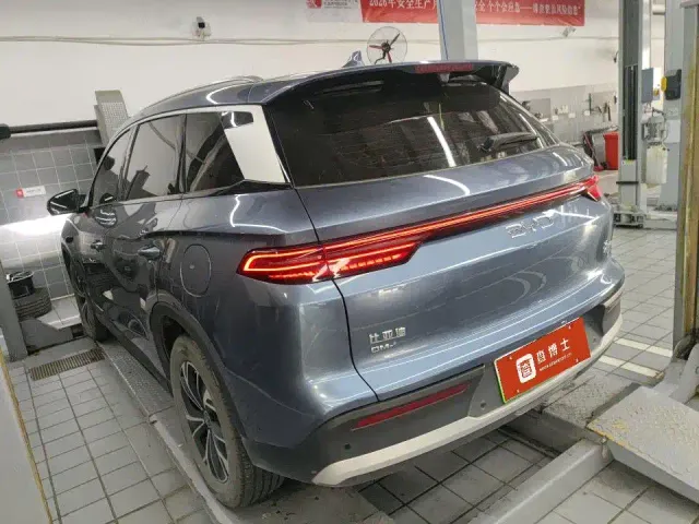 BYD Song Pro — Фото автомобиля 3