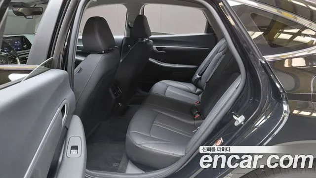 Hyundai Sonata Sonata (DN8) 2.0 LPG(Для проката) — Фото автомобиля 11