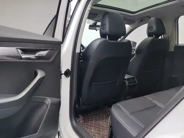 Skoda Karoq — Фото автомобиля 7