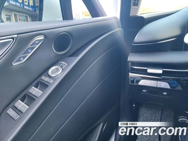 Genesis G80 Бензин 2.5 турбо 2WD — Фото автомобиля 18