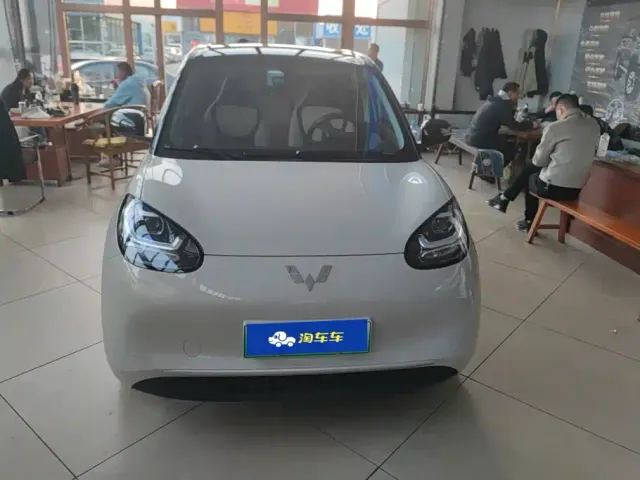 Wuling Bingo — Фото автомобиля 2