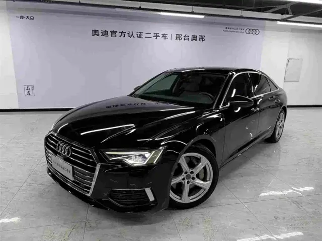 Фотография автомобиля — Audi A6L