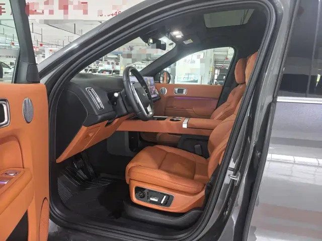 Li Auto L9 — Фото автомобиля 3