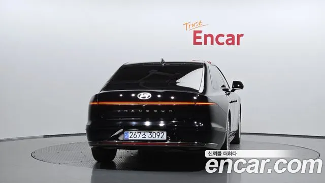 Hyundai Grandeur GN7 — Фото автомобиля 4