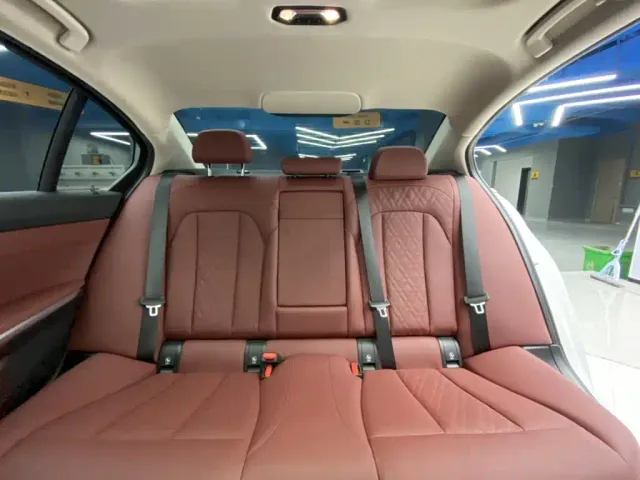 BMW 3 Series — Фото автомобиля 26