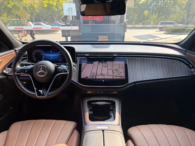 Mercedes-Benz E-Class — Фото автомобиля 8