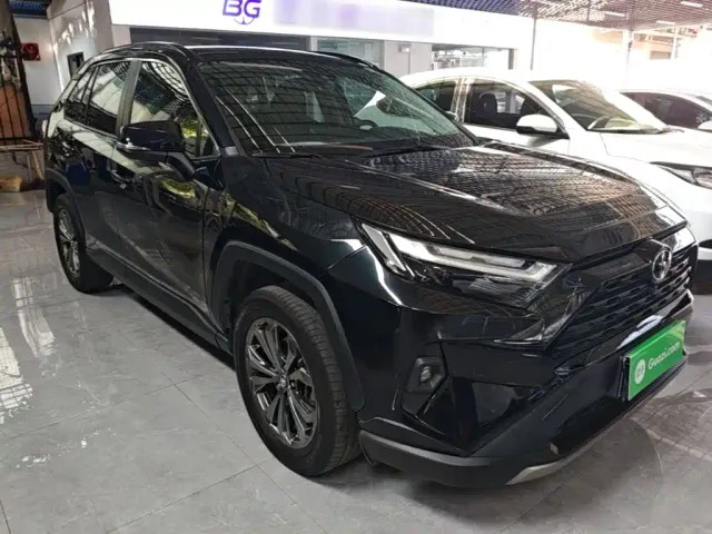 Toyota RAV4 — Фото автомобиля 21