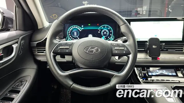 Hyundai Grandeur New — Фото автомобиля 13