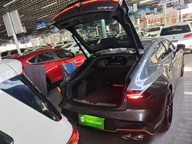 Changan Changan UNI-V 2025 1.5T Sport Edition — Фото автомобиля 16