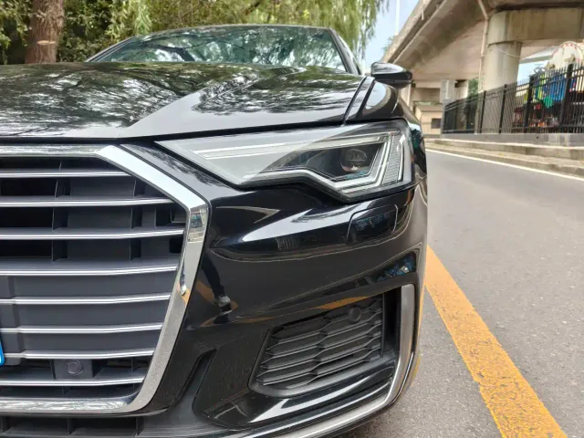 Audi A6L — Фото автомобиля 4