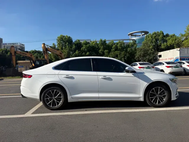 Geely Xingrui — Фото автомобиля 10