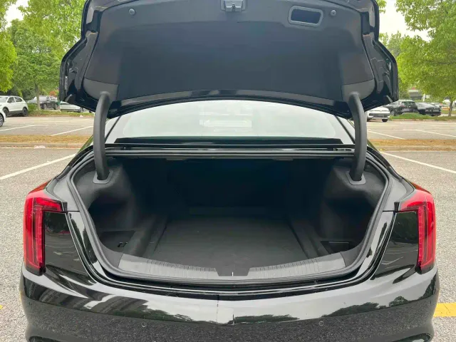 Cadillac CT5 — Фото автомобиля 17