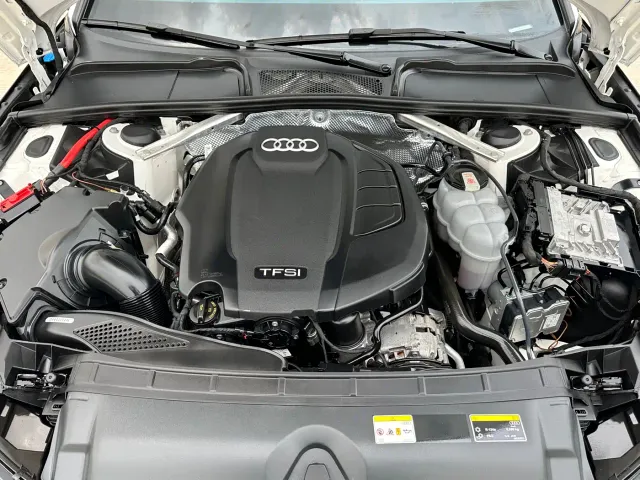 Audi A4L — Фото автомобиля 14