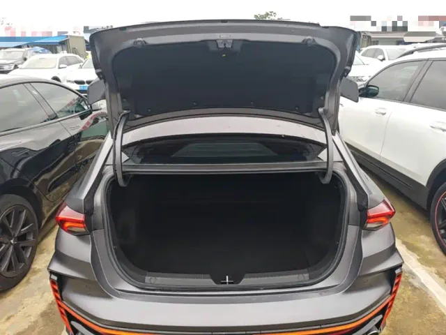 GAC Trumpchi Emkoo — Фото автомобиля 18