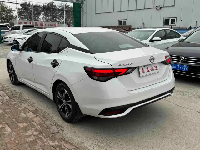 Nissan Sylphy — Фото автомобиля 4