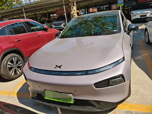 Xpeng P7 — Фото автомобиля 2