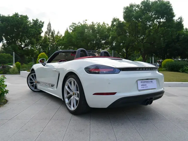 Porsche 718 — Фото автомобиля 17