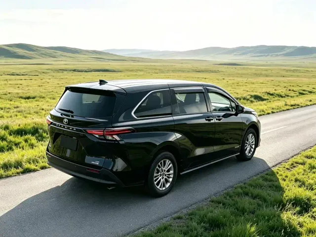 Toyota Sienna — Фото автомобиля 4