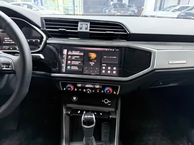 Audi Q3 — Фото автомобиля 15