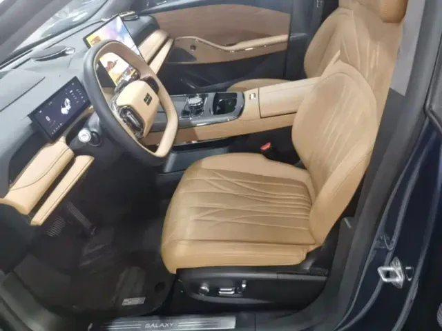 Geely Galaxy Xingyao 8 — Фото автомобиля 14