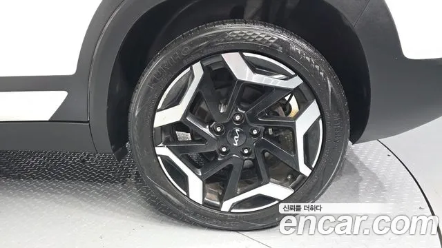 Kia Seltos Новый Seltos Бензин 2.0 2WD — Фото автомобиля 21