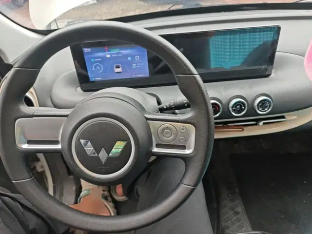 Wuling Bingo — Фото автомобиля 9