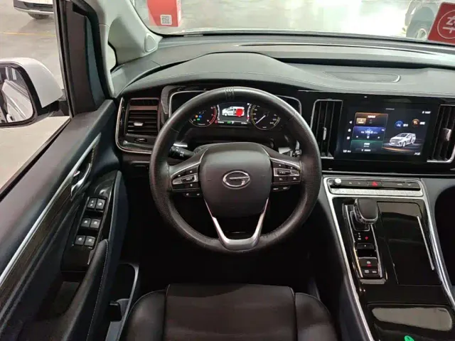 GAC Trumpchi M8 — Фото автомобиля 10