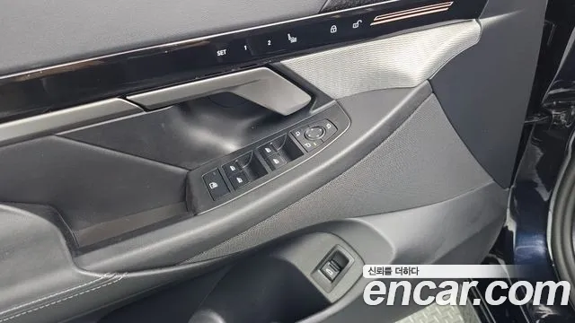 BMW 5 Series G60 — Фото автомобиля 29