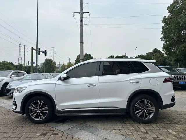 BYD Song Pro — Фото автомобиля 4