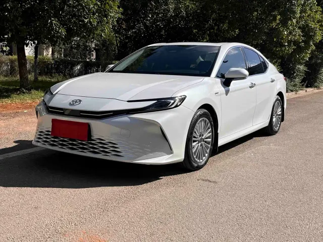 Фотография автомобиля — Toyota Camry