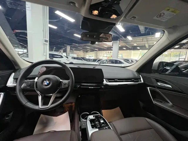 BMW X1 — Фото автомобиля 12