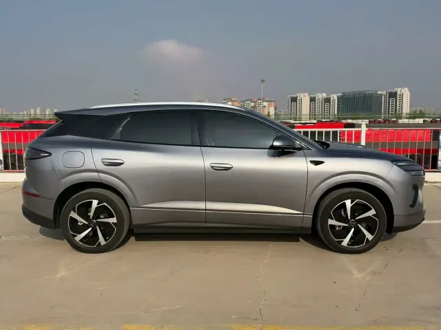 BYD Sealion 06 — Фото автомобиля 6