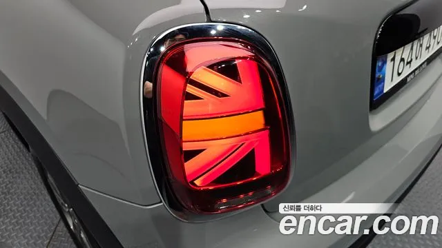 Mini Cooper Cooper 5 дверей Classic — Фото автомобиля 23