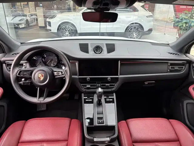 Porsche Macan — Фото автомобиля 8