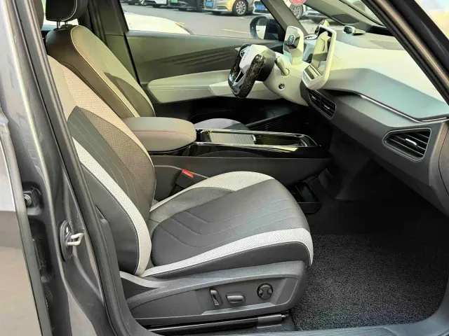 Volkswagen ID.3 — Фото автомобиля 12