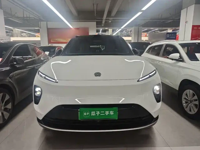 Nio ES8 — Фото автомобиля 2