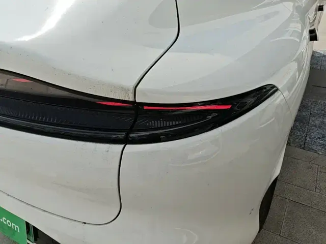 IM Motors LS6 — Фото автомобиля 7
