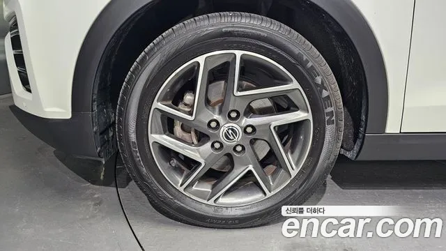 KG_Mobility_Ssangyong TIBOLI Very New Tivoli Бензин 1.5 2WD — Фото автомобиля 5