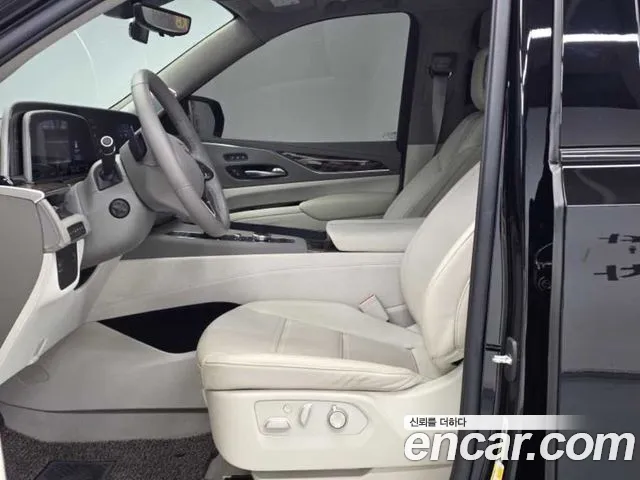 Cadillac Escalade Generation 5 — Фото автомобиля 6
