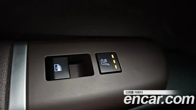 Hyundai Grandeur Grandeur (GN7) 3.5 Бензин 4WD — Фото автомобиля 19