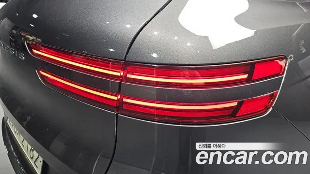 Genesis GV70 2.5T Бензин 2WD — Фото автомобиля 23