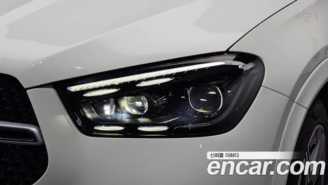 Mercedes-Benz GLE-Class — Фото автомобиля 19