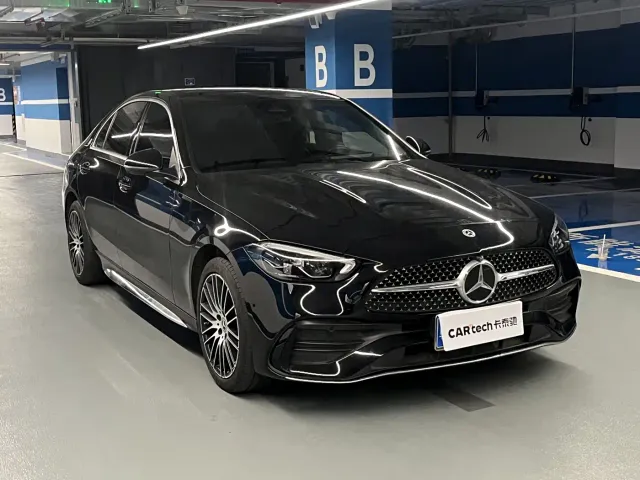 Mercedes-Benz C-Class — Фото автомобиля 3