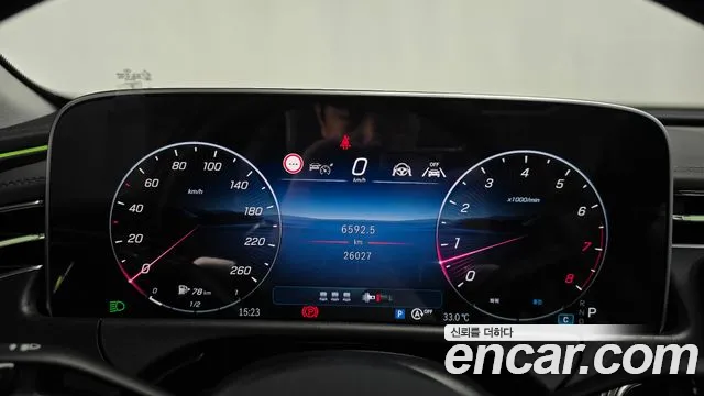 Mercedes-Benz E-Class — Фото автомобиля 8