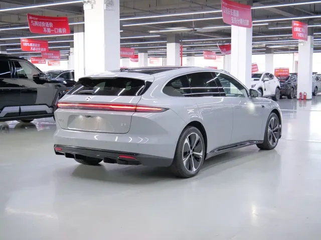 Nio ET5 Touring — Фото автомобиля 6